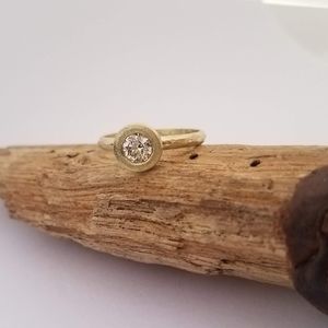 14K Yellow Gold Engagement Ring with 0.46ct Diamond – Handmade Unique solitaire